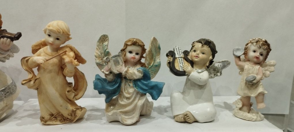 7 sztuki Figurki Aniołki Aniołek z instrumentami muzycznymi do szopki