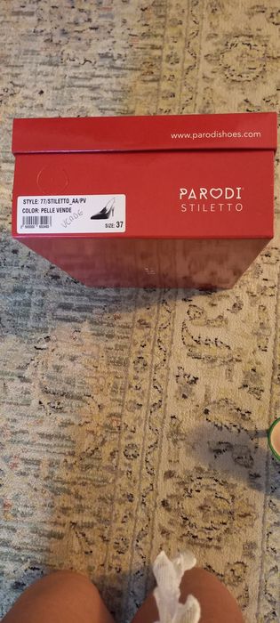 Parodi stiletto em couro