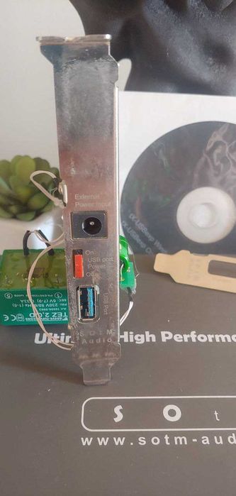 USB експандер SOtM tX-USBex + прецизійний зовнішній тактовий генератор