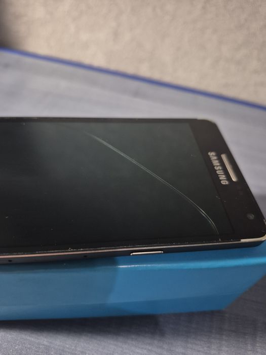 Телефон Samsung Galaxy A5
