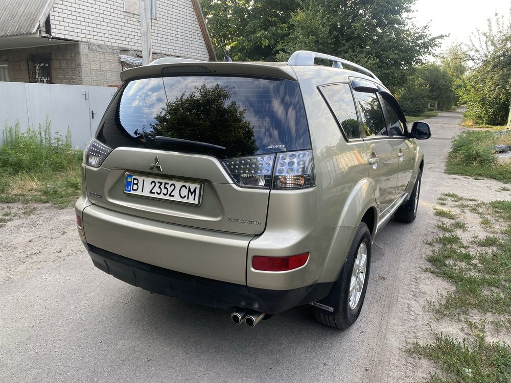 Mitsubishi Outlander 2.0 2007 рік