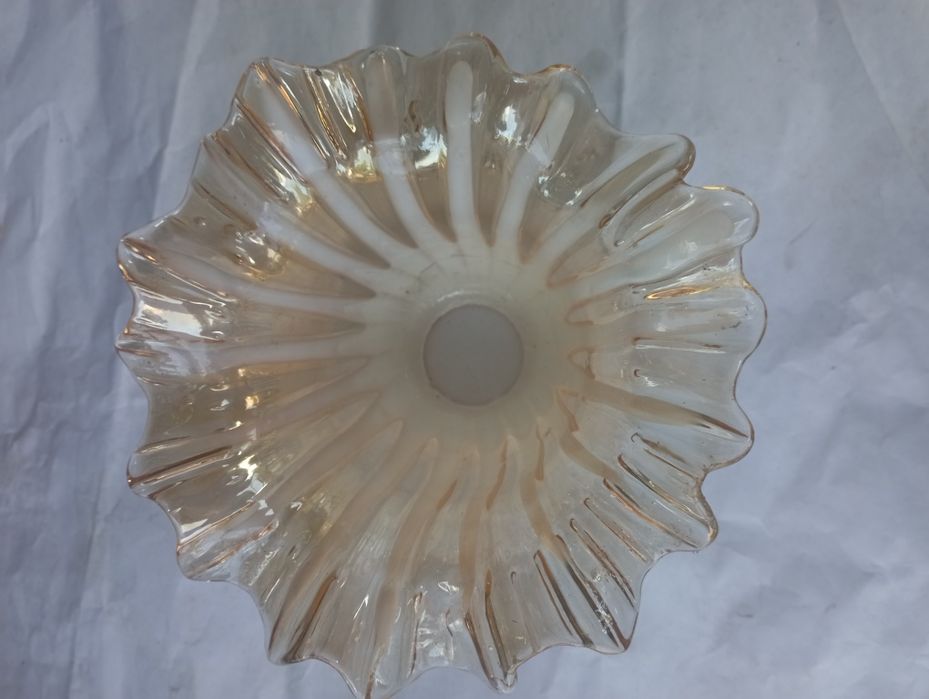 Плафони нові 2шт.Не були в використанні.