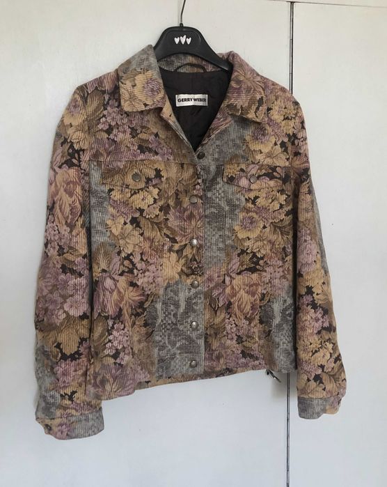 PREMIUM Kurtka sztruksowa w kwiaty taliowana Gerry Weber