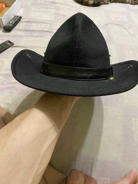 Капелюх в стилі мілітарі