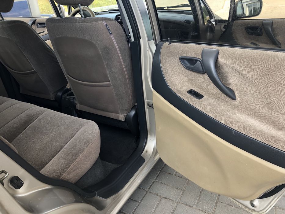 Продам гарний автомобіль