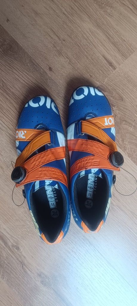 Buty szosowe męskie Bontrager. Rozmiar 45. Podeszwa carbon
