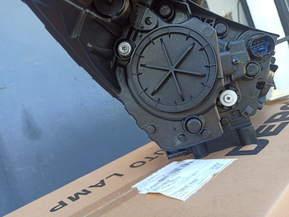 Фари Kia Niro 2016-