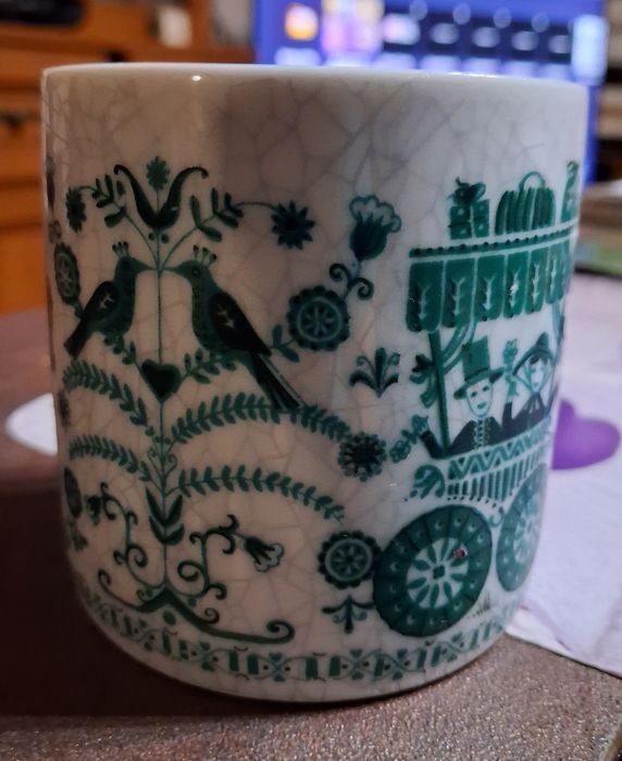 Dwa ręcznie malowane kubeczki na przydasie