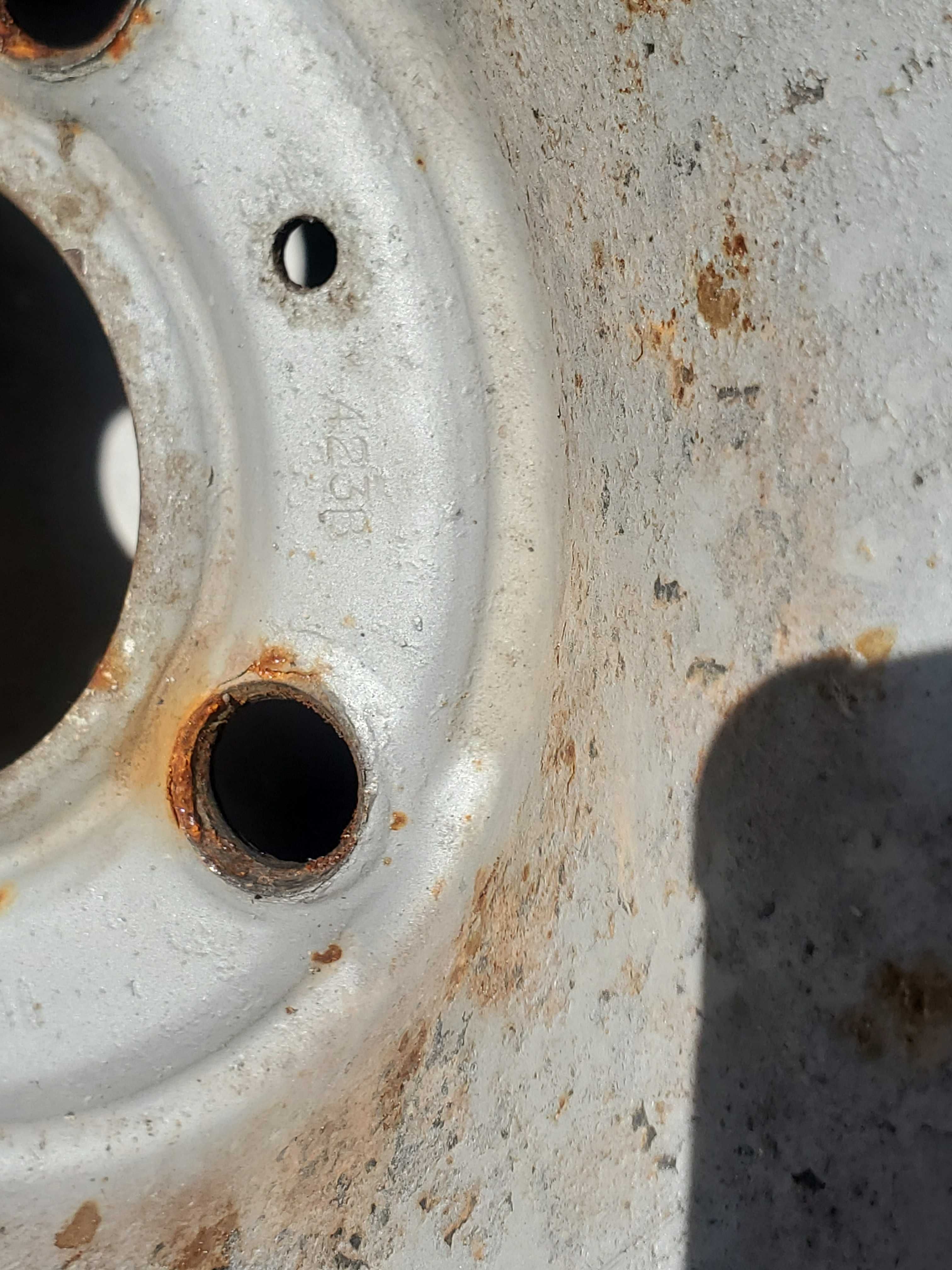 Диски 4*100 R14 з шинами 175/65/r14 літо