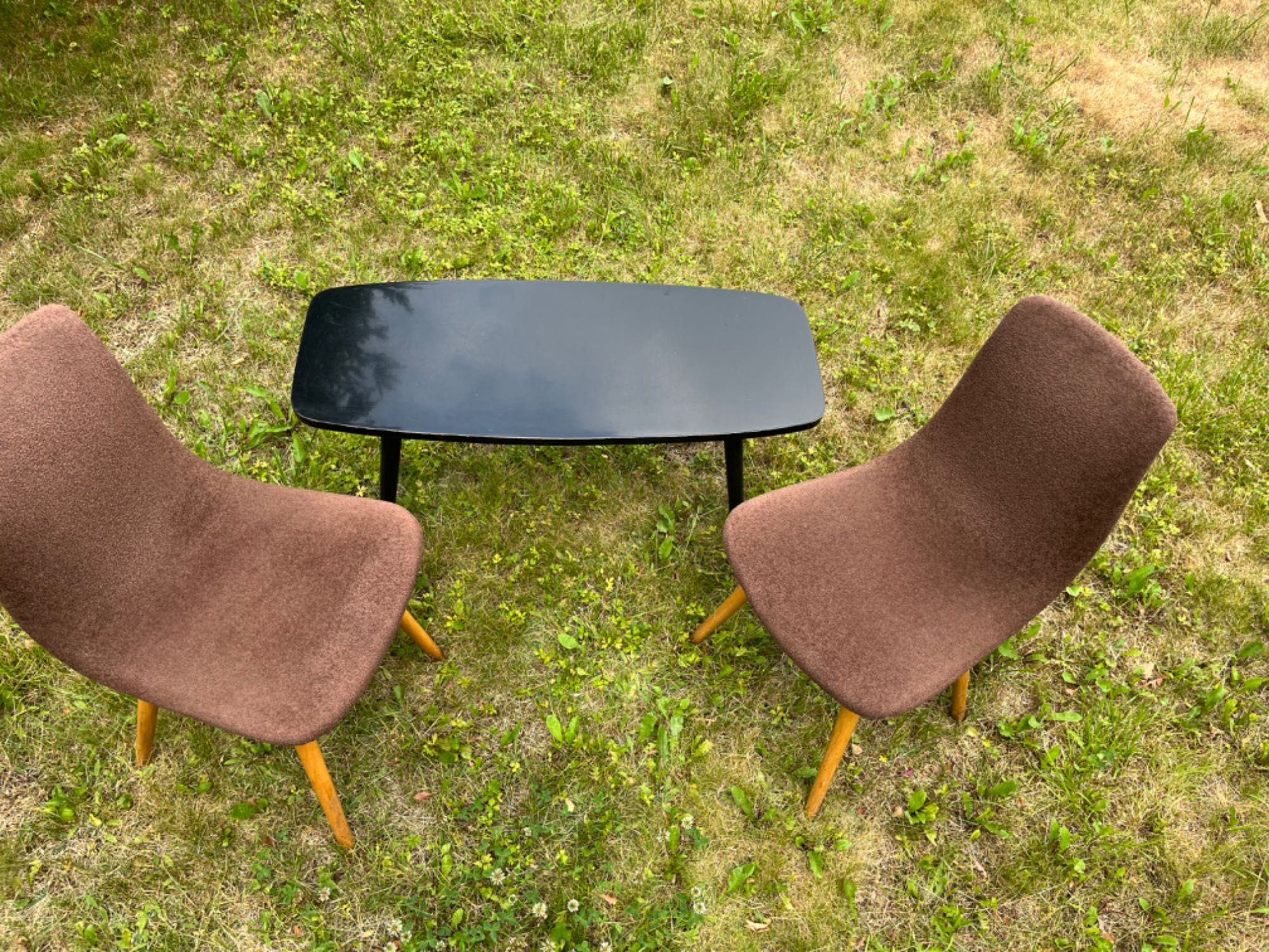 Komplet stolik i dwa krzesełka lata 60.