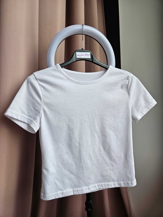 Biały top / krótki t-shirt z krótkim rękawem rozmiar S