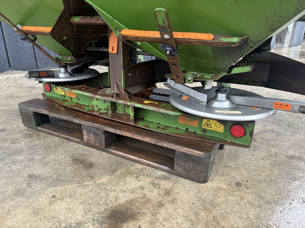 Rozsiewacz nawozu amazone ZA-M compact 1000