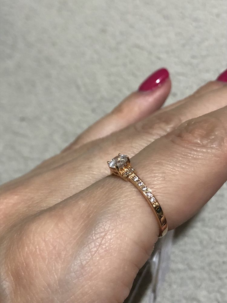 Шикарное золотое кольцо, 18 размера, 585 пробы, новое с биркой!