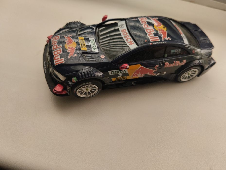 коллекционная машинка "RED BULL"
