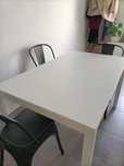 Mesa IKEA  madeira em bom estado