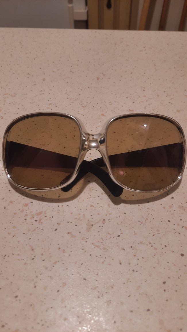 Okulary przeciwsłoneczne- srebrna ramka,okulary muchy