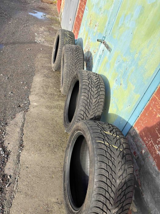 Продам зимнюю резину Nokian hakkapeliitta 255/50/19