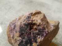 Minerał fluoryt  fioletowy  geoda kwarc