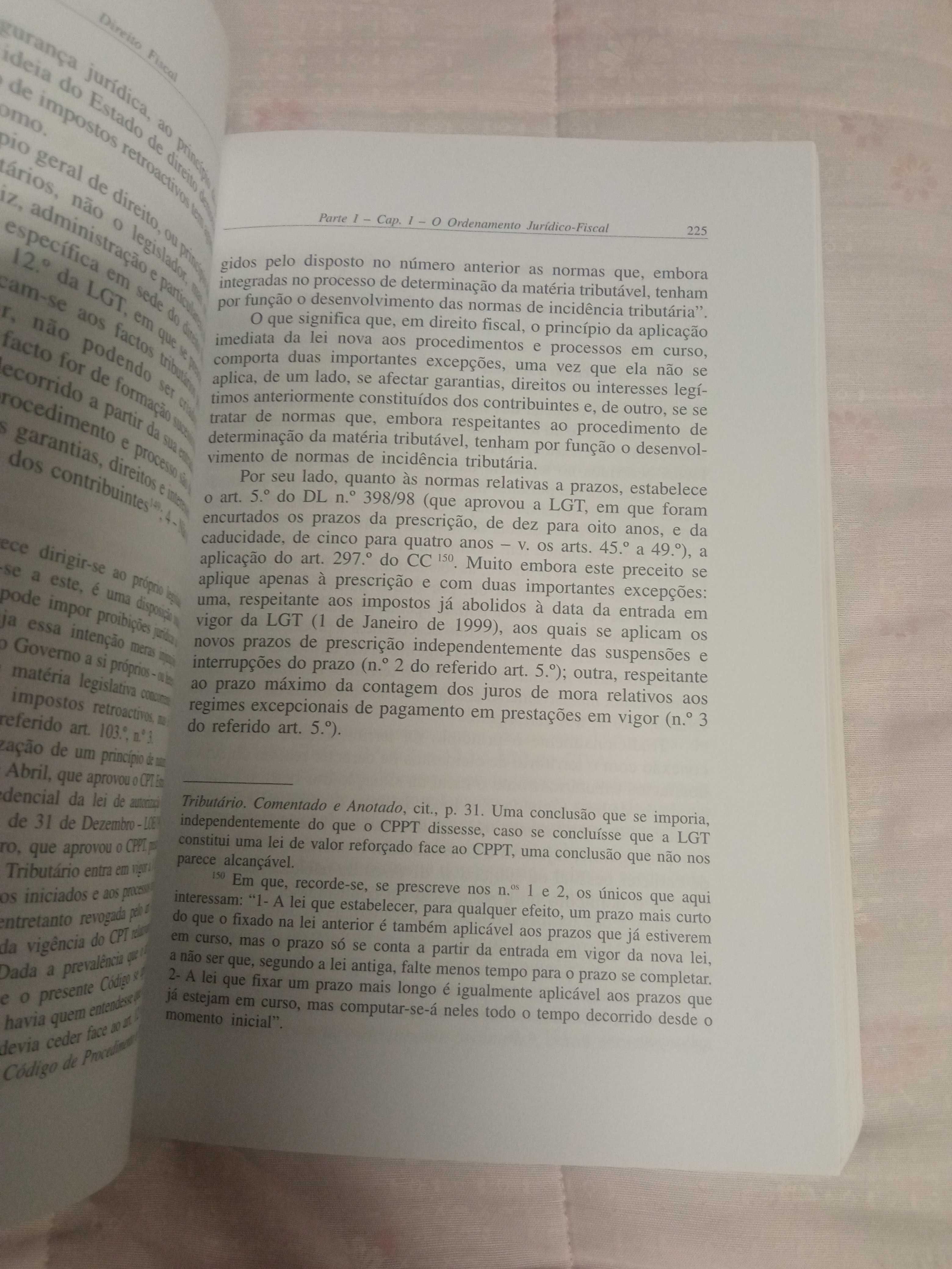 Direito Fiscal, de José Casalta Navais