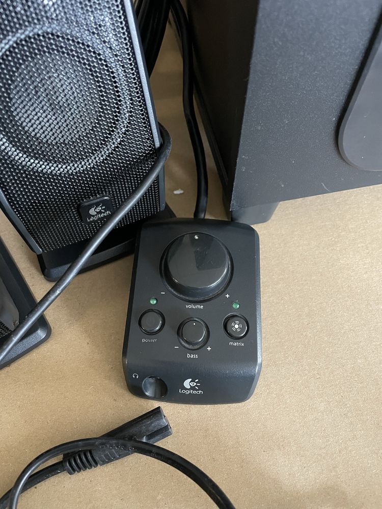 Zestaw głośników 5.1 Logitech X-540 – 140W – Sprawny, z okablowaniem