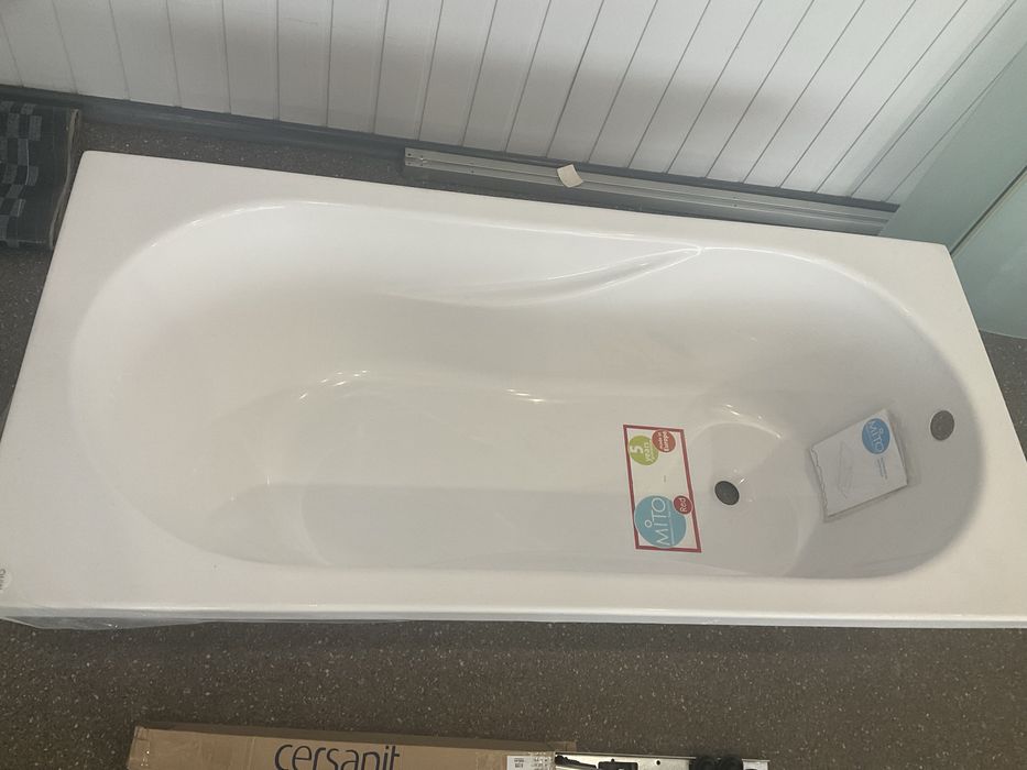 Продам нова ванна акрілова.
