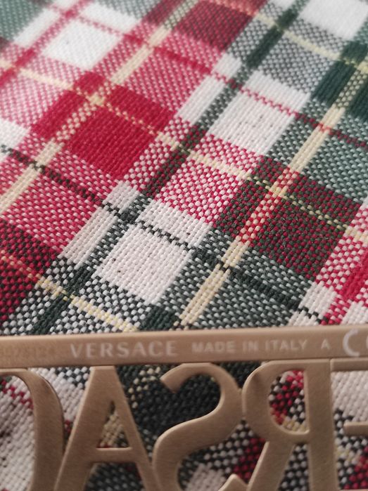 Óculos Versace vermelhos