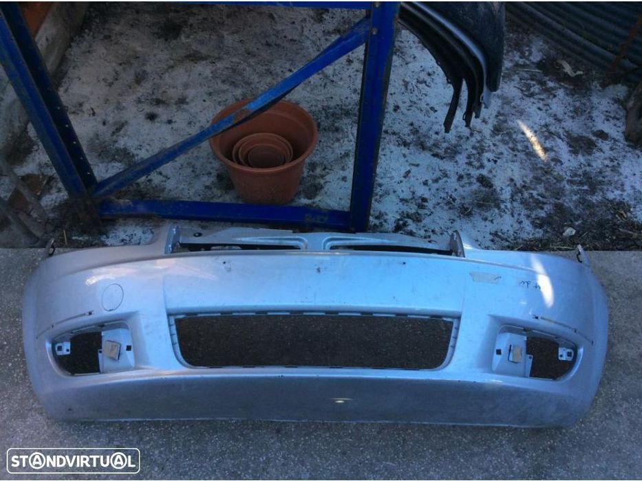 Parachoque fiat linea