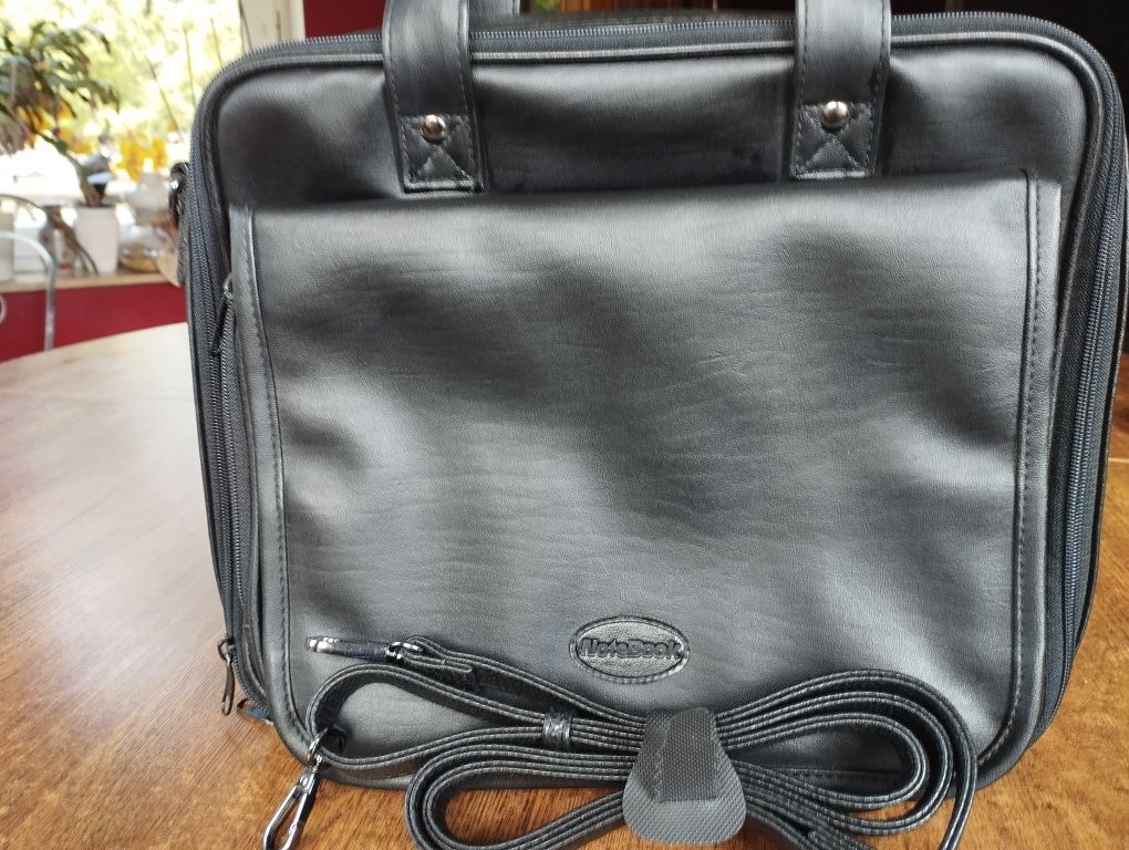 Torba na laptopa