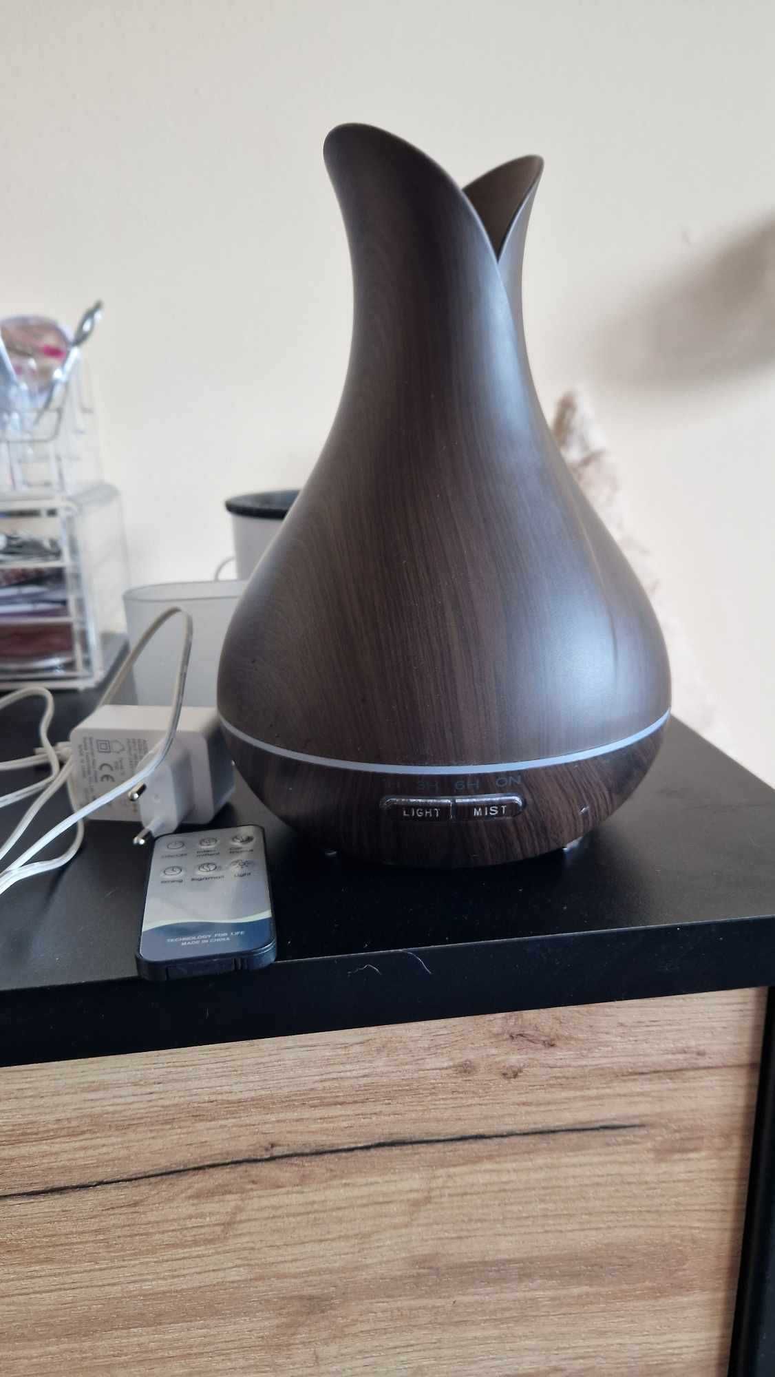Ultradźwiękowy dyfuzor ciemny 400 ml z pilotem
