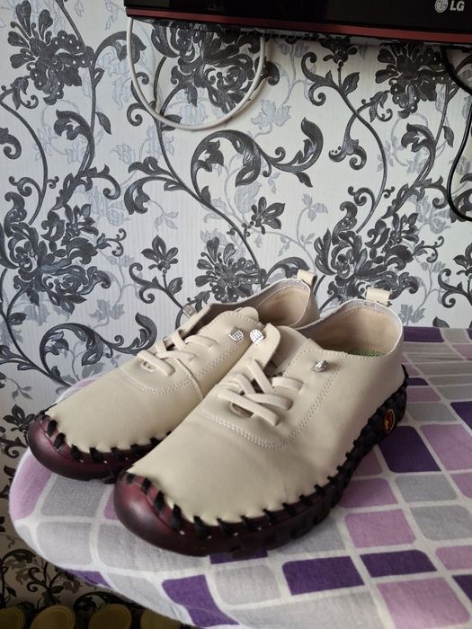 Мокасини шкіряні