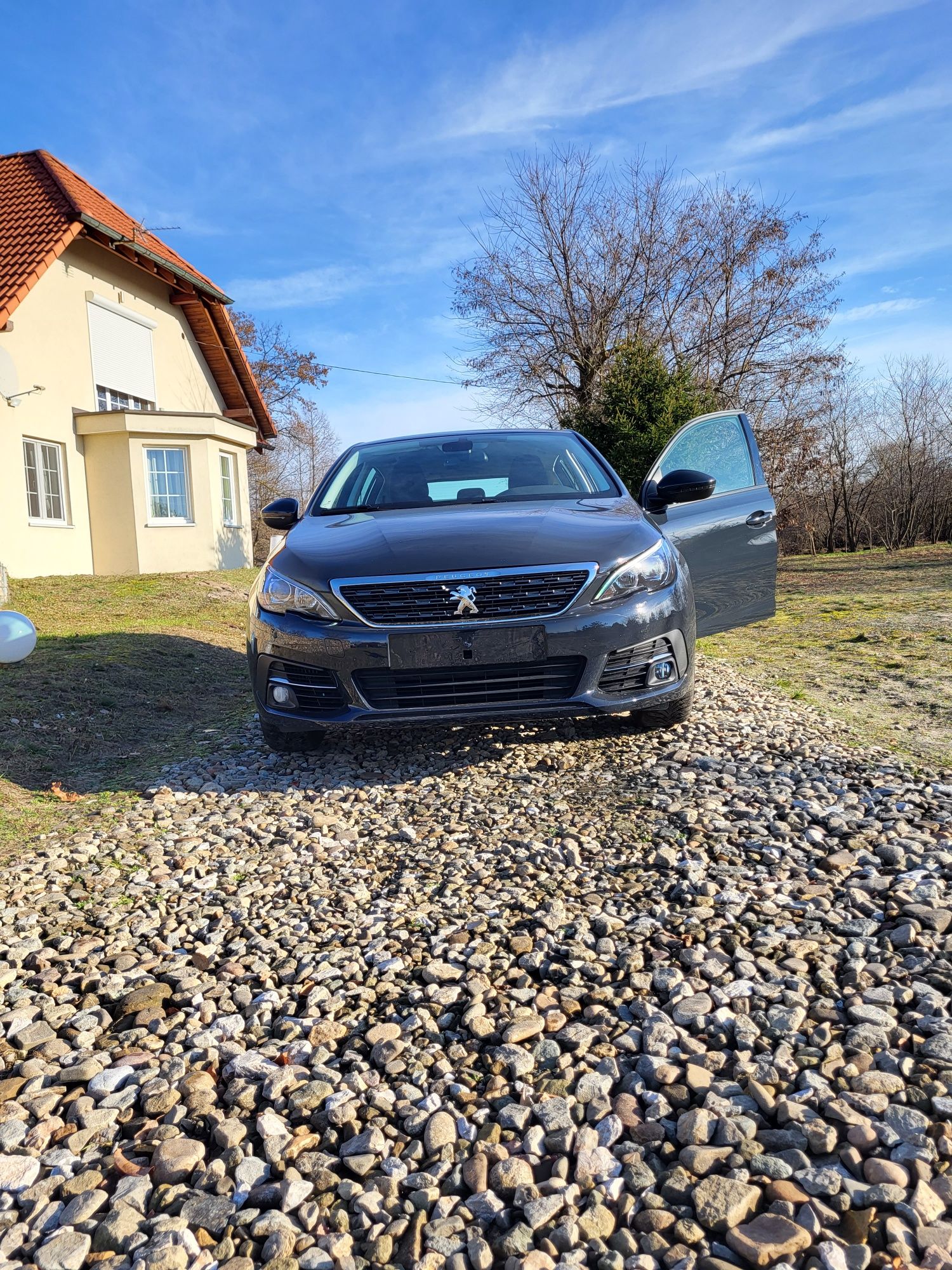 PEUGEOT 308  1,2 benzyna 2020r