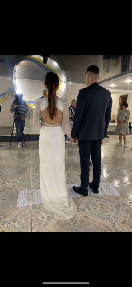 Гарна Весільна сукня