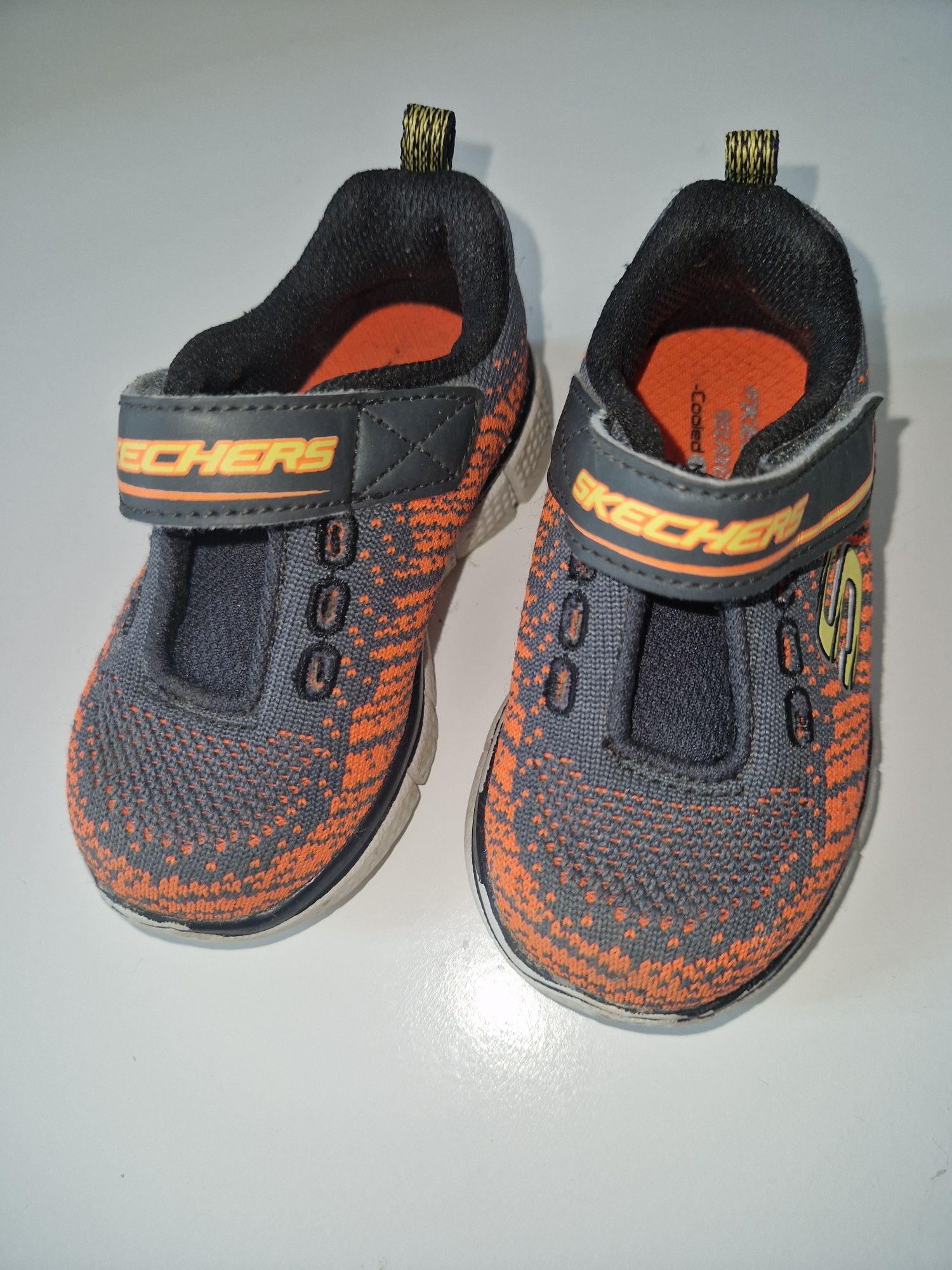 Tenis skechers bebé
