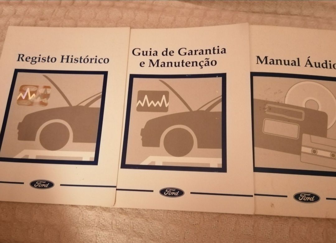 Manual de audio e livro de revisões Ford focus