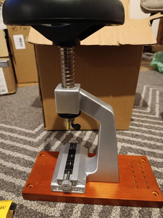 Otwieracz kopert zegarków