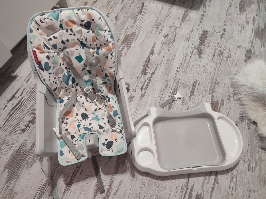 Krzesełko do karmienia Fisher Price Spacesaver