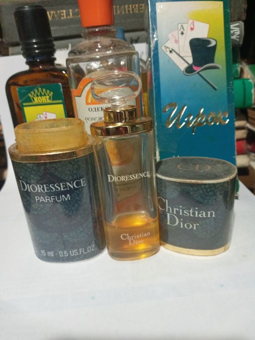 Крем " Снежинка"  Тэ Жэ,пудра " Рубин"