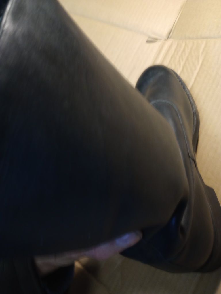 Buty MO milicjanta PRL dobrze zachowane Nowe  . Zwróć uwagę na spodu .