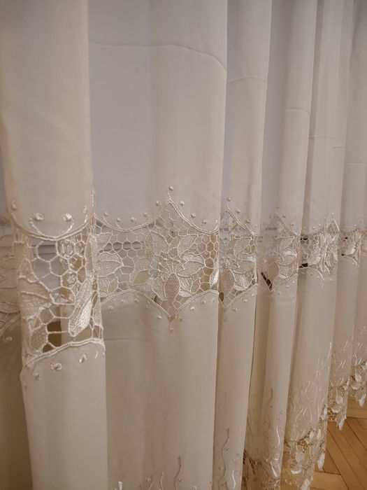 Тюль матова з вишивкою (вживана)