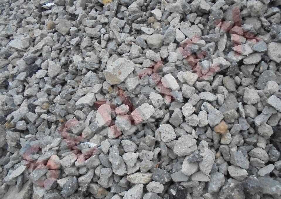 Kruszywa piasek żwir kamień płukany gruz humus czarnoziem piach ziemia