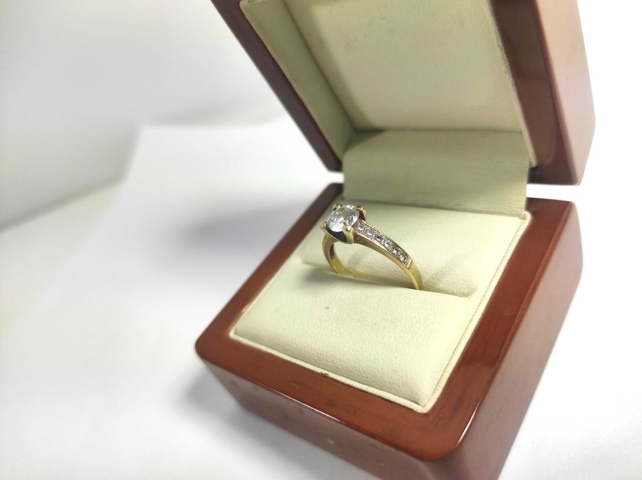 Uroczy PIERŚCIONEK Z CYRKONIAMI PR333 R17 Loombard Lubawa Lombard