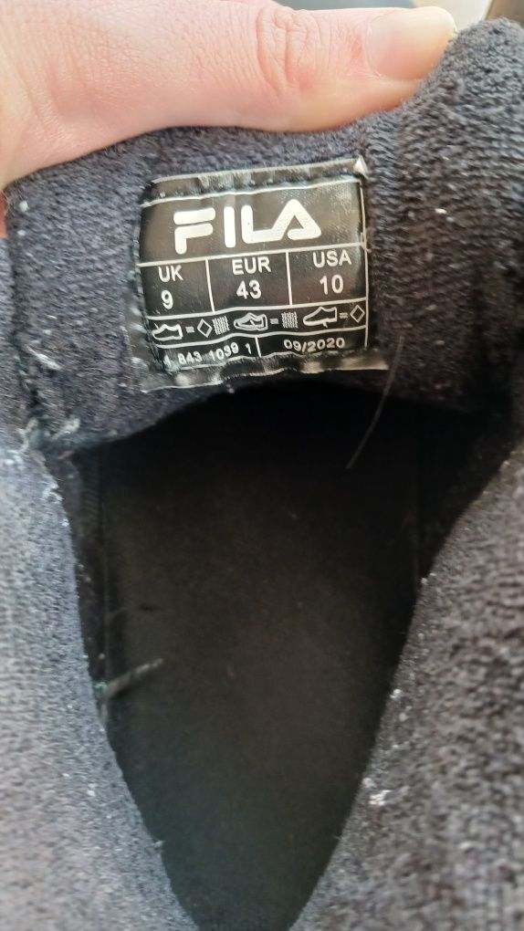 Buty męskie FILA. Rozm 43