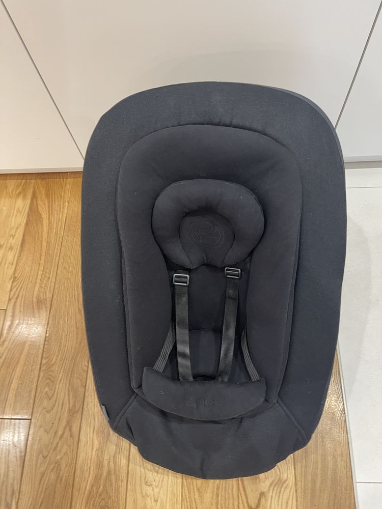 Баунсер Cybex Lemo Stunning Black