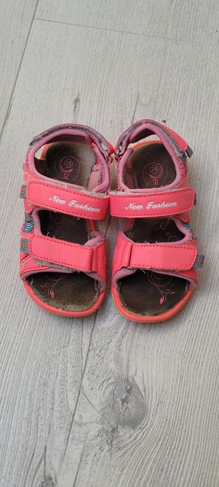 Sandaly na rzepy różowe rozm. 25