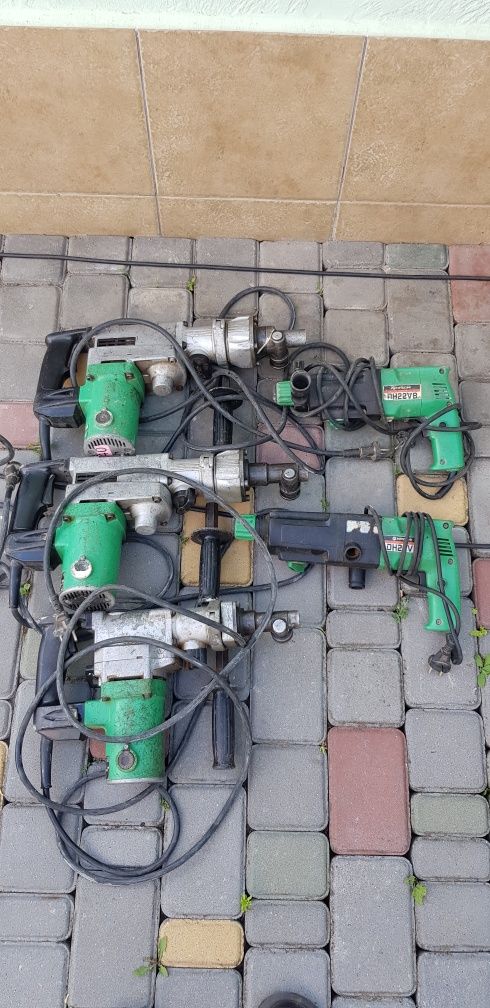 Профессиональный перфоратор, дрель марки Hitachi