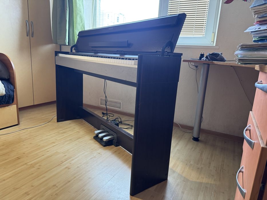 Цифрофое пианино YAMAXA