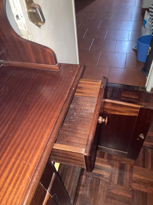 Vidraceira, móvel e armário