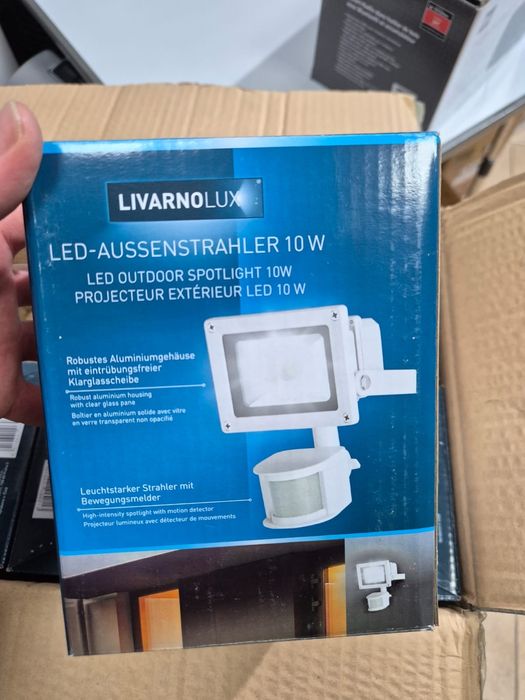 Світлодіодний прожектор з датчиком руху LivarnoLux 10W