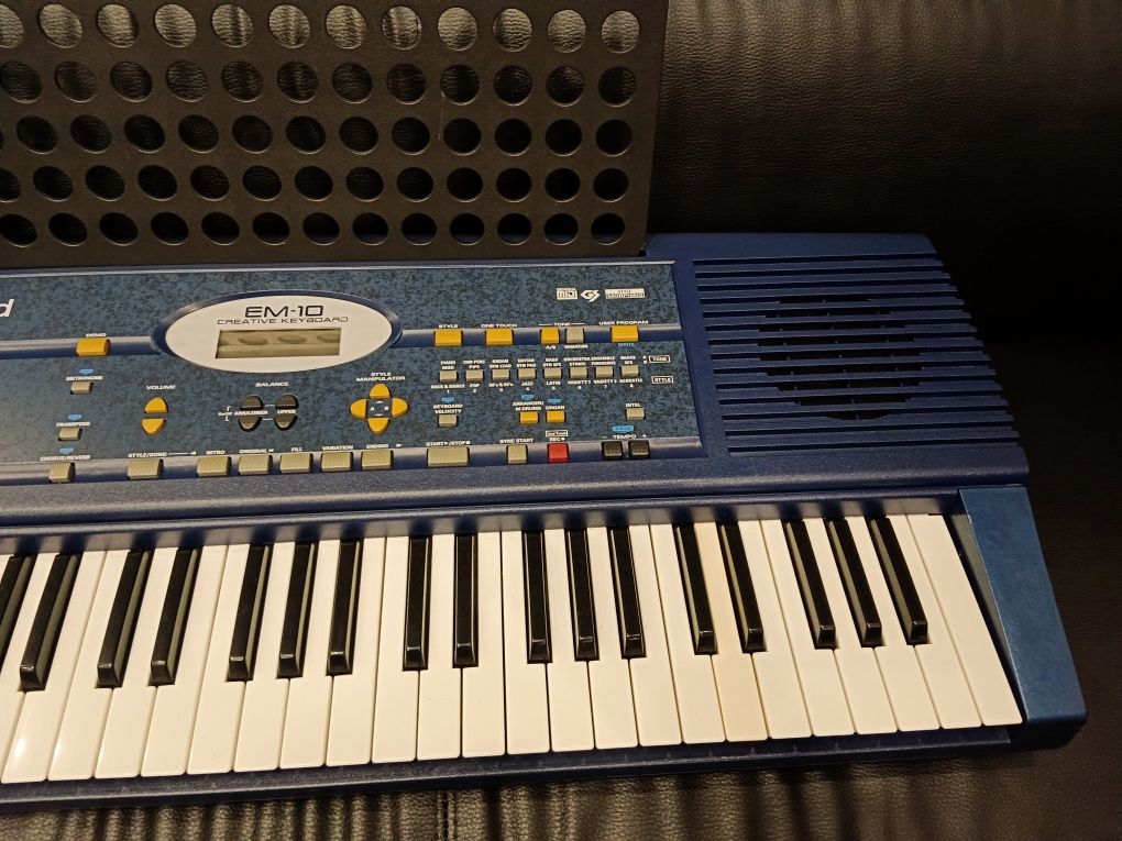 Keyboard / organy Roland EM10
