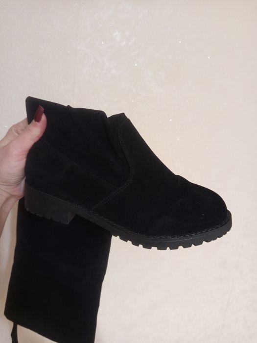 Шикарные замшевые сапоги осень